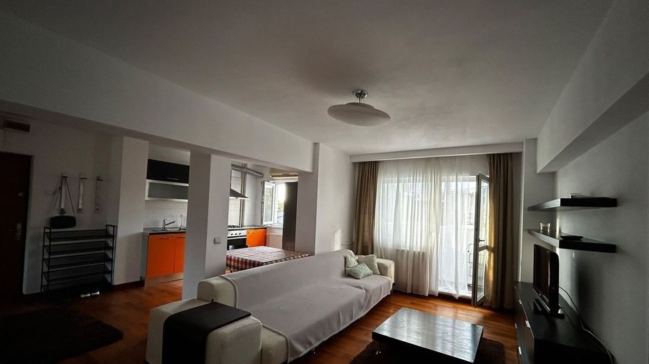 De Inchiriat Apartament 2 camere, metrou Piața Muncii - Poză 1