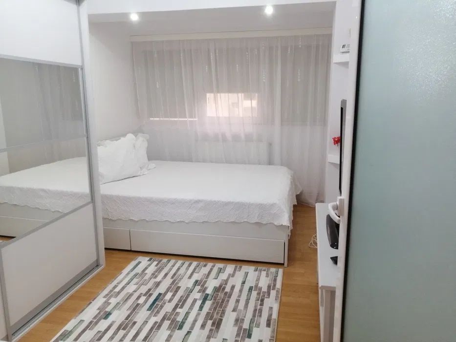 Apartament la  mansarda, Micro 19, mobilat si utilat - Poză 2