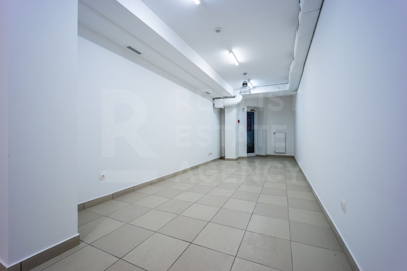 Se oferă spre chirie spațiu comercial 130 mp,str. Ginta Latină Ciocana - Poză 10