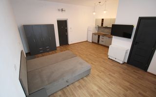 Zona Lunei, o camera, prima inchiriere - Poză 1