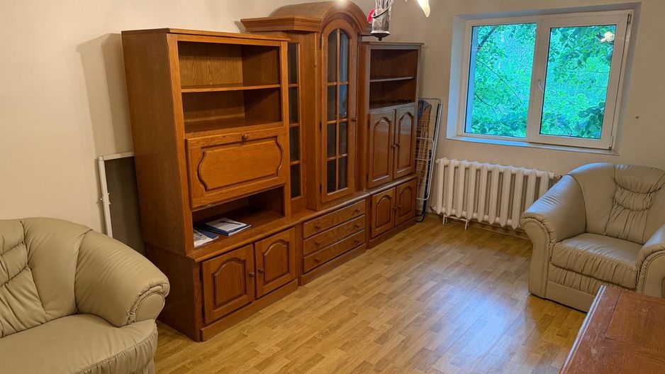 Apartament cu 3 camere, etaj 2, mobilat și utilat, zona GARA - Scoala 8; - Poză 8