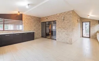 Apartament 4 camere si Curte Proprie | Parcare Inclusă - Poză 11