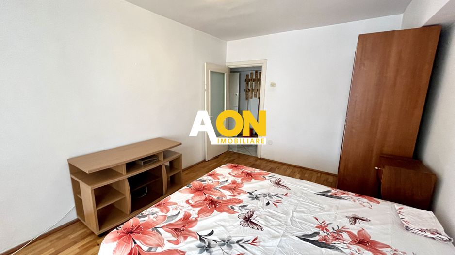 Apartament cu 3 Camere, Etaj 1, Zonă Ultracentrală - Poză 6