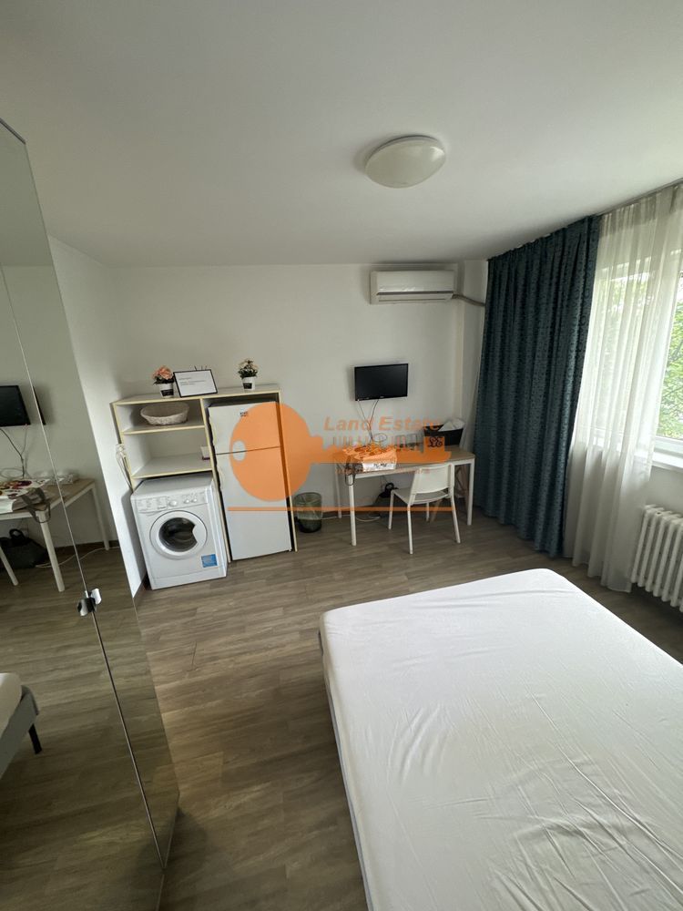 Studio Piata Victoriei ( 400 m Metrou ) - Poză 1
