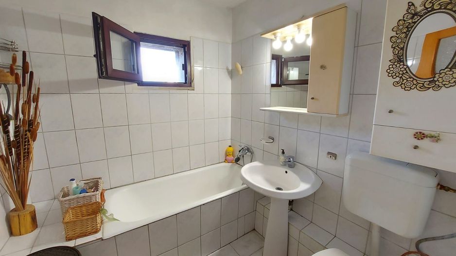 Apartament 4 camere Aparatorii Patriei | Universitatea Spiru Haret - Poză 7