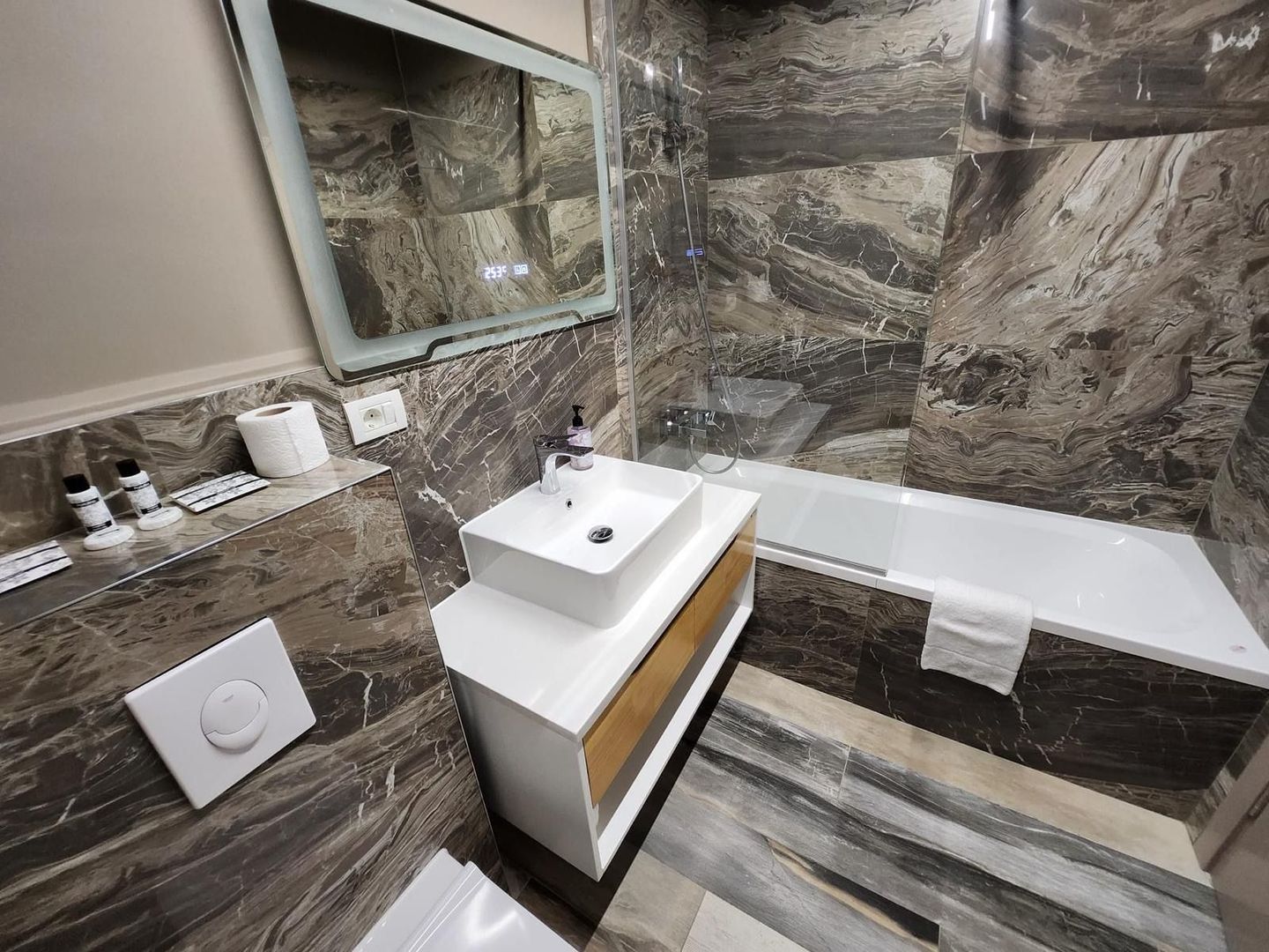 Apartament 2 camere - POZITIE EXCELENTA - Poză 11