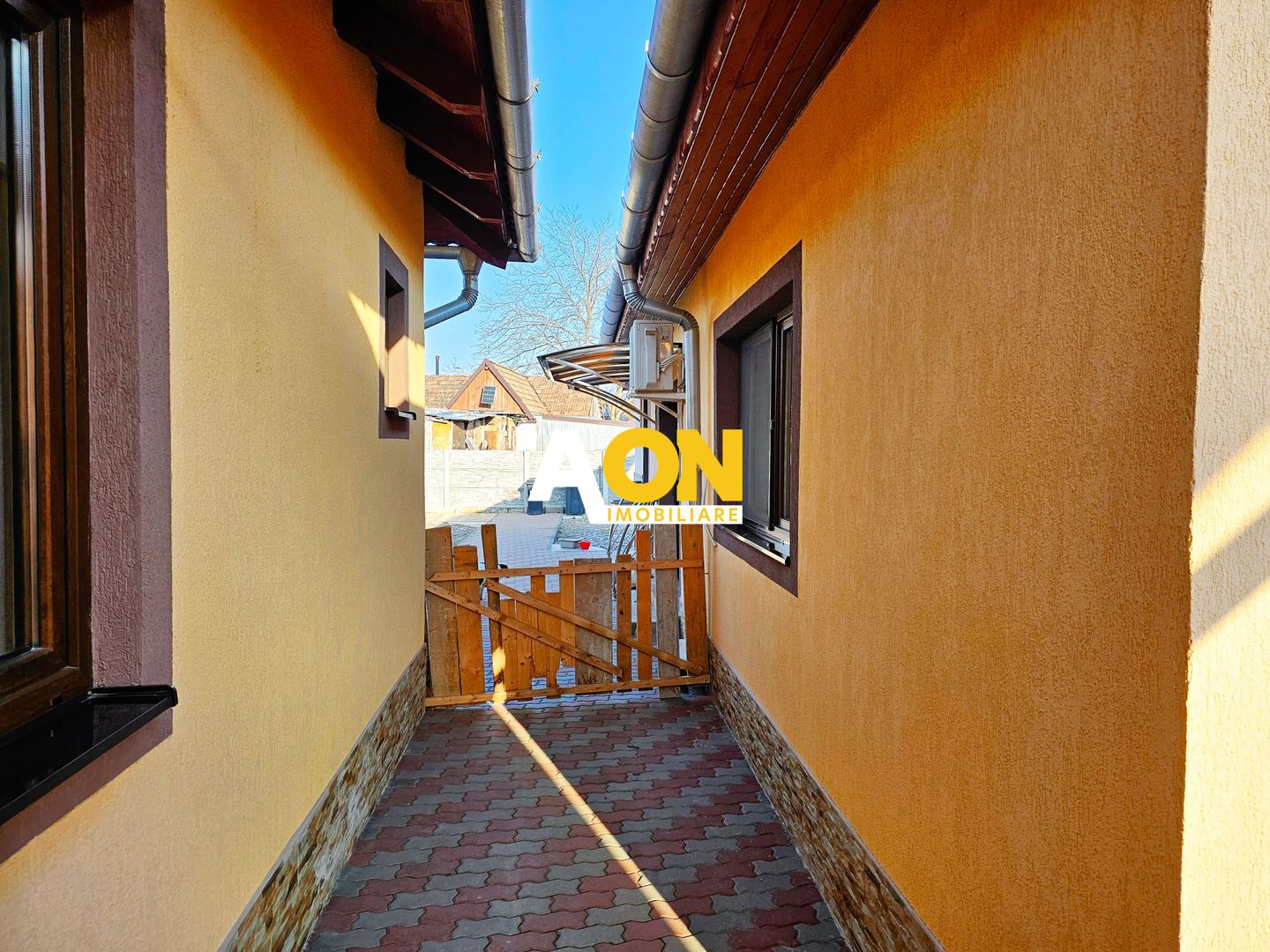 Casă 4 camere, renovată, mobilată, utilată, 410 mp teren, zona Centru - Poză 13