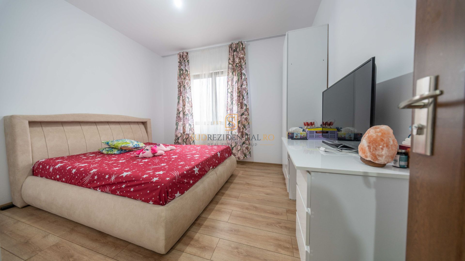 Vila spatioasa | 200 mp, mansarda open space, zona Jilava, Ilfov - Poză 8