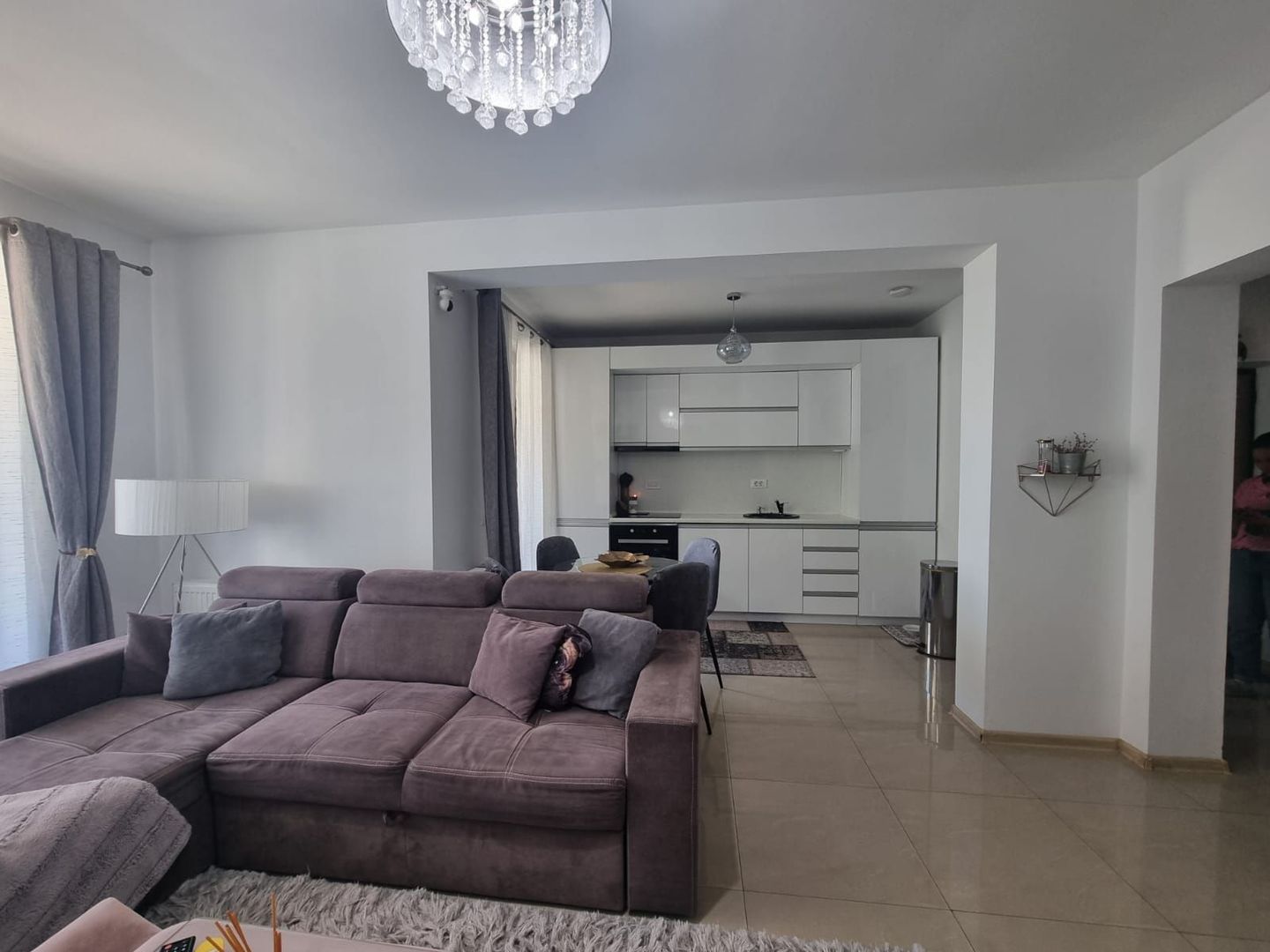 Apartament de vânzare în zona Makerel – la un pas de mare! - Poză 5