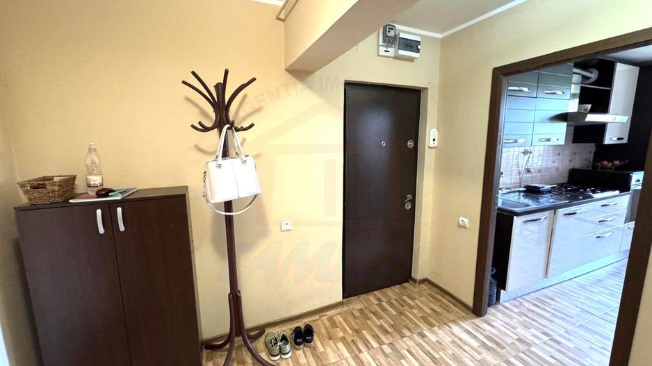 70.000 Euro 3 camere, liber, decomandat, zona Gradina Publica - Poză 1