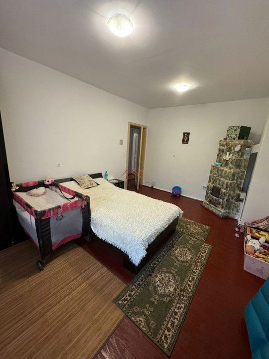 Apartament 3 camere in casa, central, terasa, garaj, gradina, Campina - Poză 5