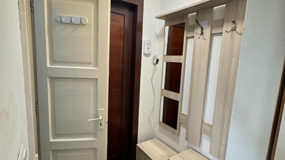 Garsoniera spatioasa situata la parter inalt in Vasile Aaron zona OMV - Poză 8