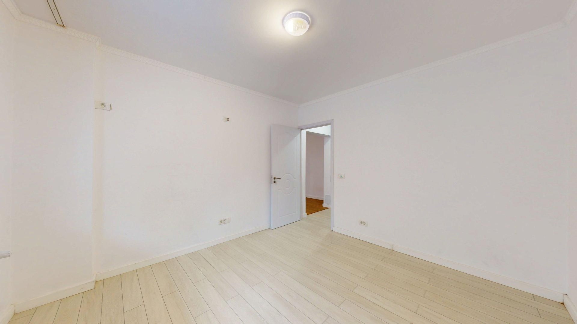 LACUL TEI - Circa 7 | 3 Camere Renovat | 1/8 | 73mp | 1983 - Poză 15