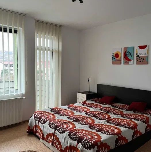 Apartament 3 Camere | 90 Mp+ 2 Balcoane + Parcare + Beci - Poză 5
