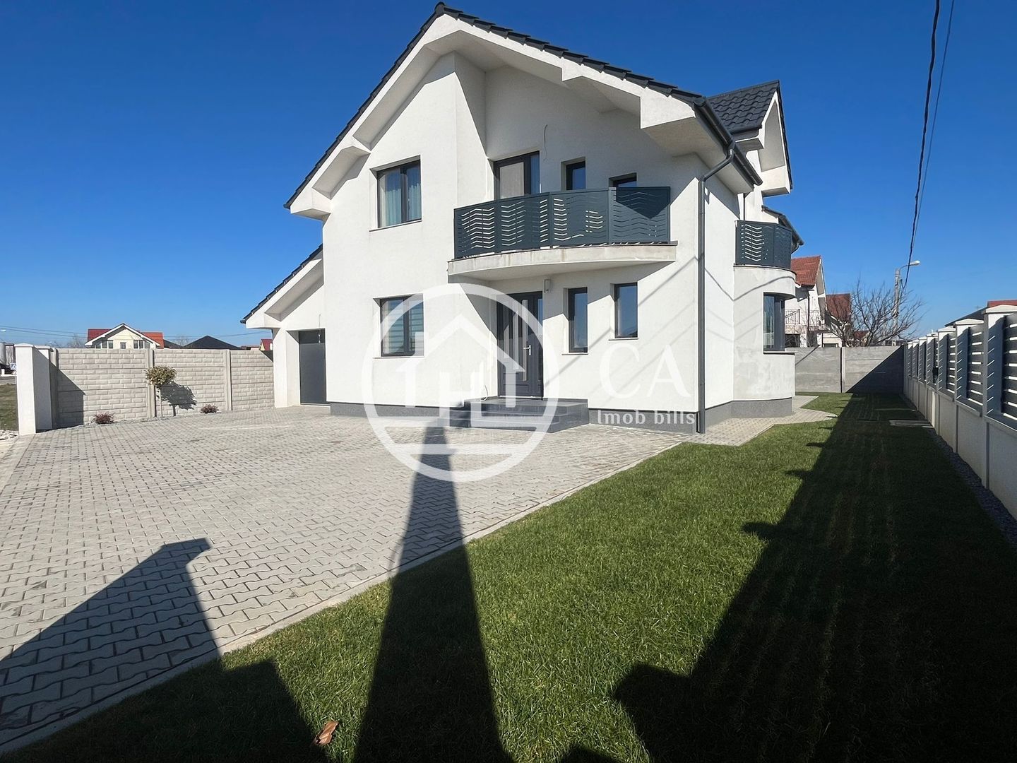 Casă cu 6 camere de închiriat în Cartierul Grigorescu, Oradea - Poză 1