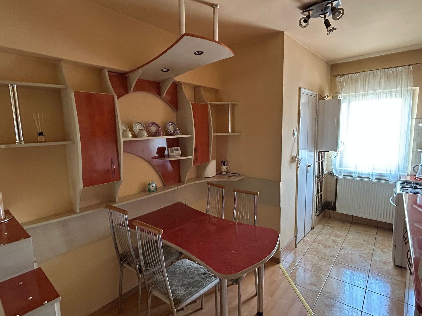 De inchiriat! apartament 3 camere decomandate zona BIG - Poză 3