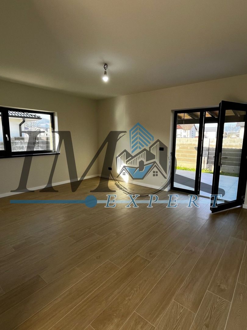 Casa de vanzare în Micesti - Poză 1