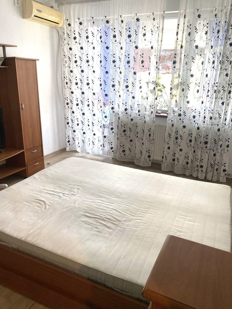 Închiriez Apartament cu 3 camere, centrala proprie, prima închiriere, lângă Obor - Poză 5