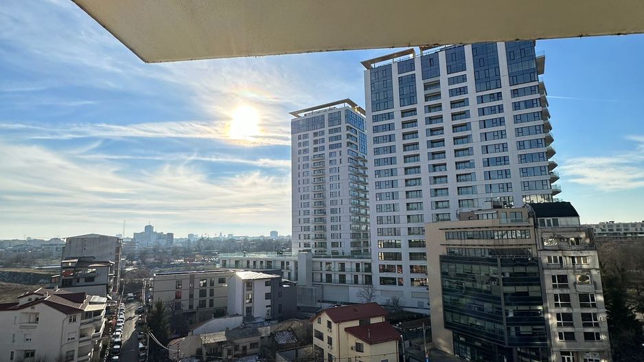 Apartament luminos, mobilat complet, cu loc de parcare inclus - Poză 5