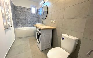 Apartament cu 3 camere, balcon si scara interioara - Poză 6