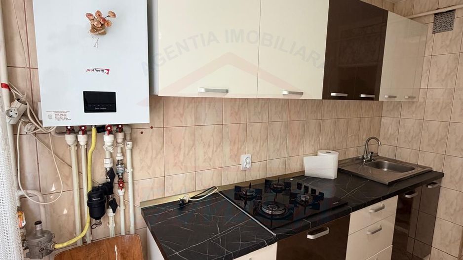 🏡 Apartament cu 2 camere decomandat de vânzare – Micro 39B - Poză 2
