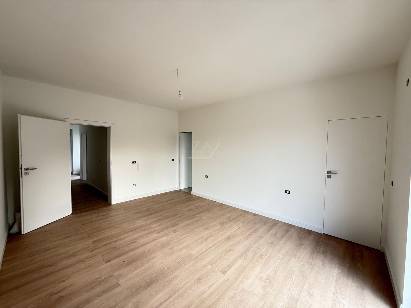 Comision 0! Pozitie excelenta. 3 dormitoare. Zid dublu. - Poză 10