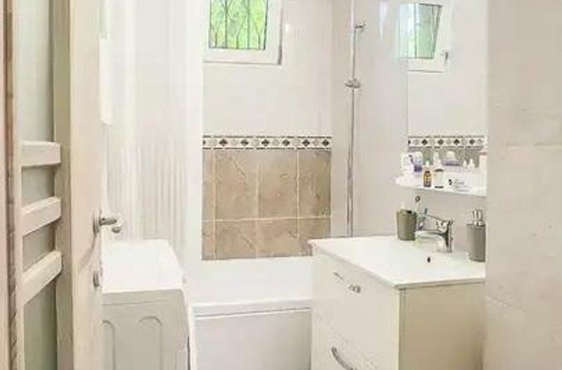 2 Camere Mobilat, la 1 minut de metrou Favorit sau 5 min AFI Cotroceni - Poză 3