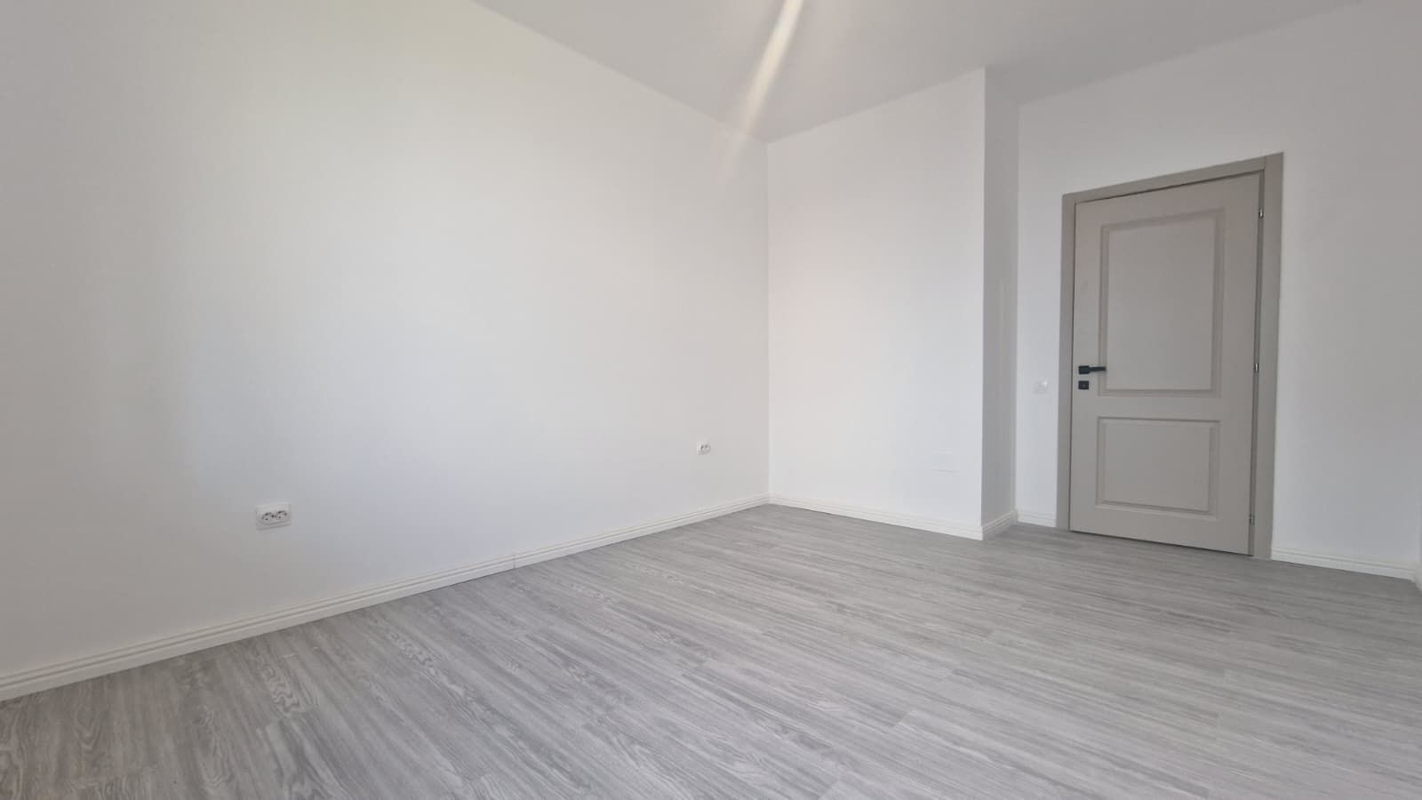 METROU PACII 2 CAMERE CU GRADINA DE 150 mp  COMISION 0% - Poză 7