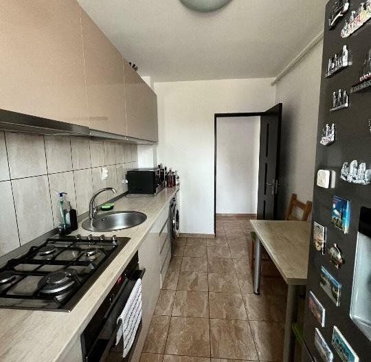 Apartament 2 camere, 49mp, cu balcon şi parcare - Poză 5