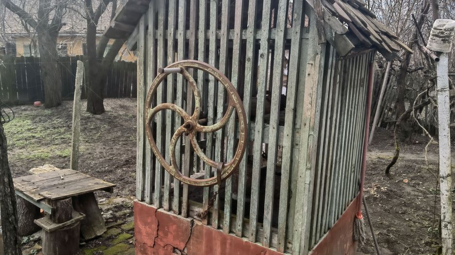 Casa cu teren generos- Recas - Poză 12