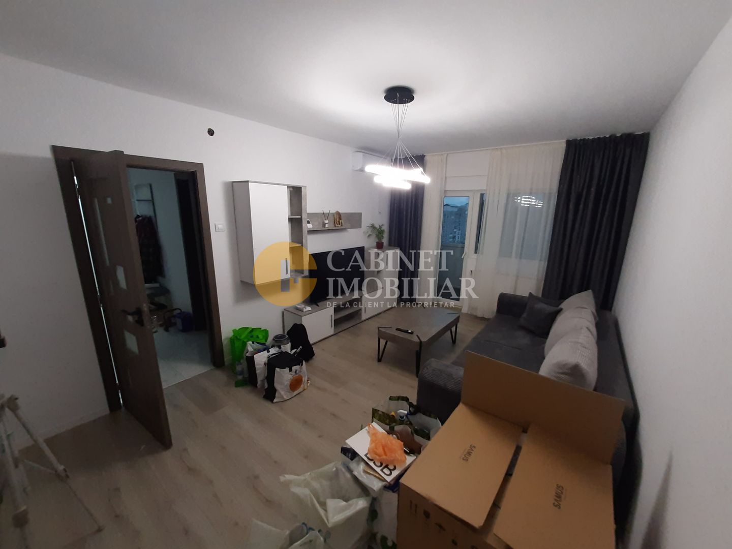 Zimbru - 2 Camere Decomandat - Etaj Intermediar - Bloc 1978 - Renovat - Poză 2