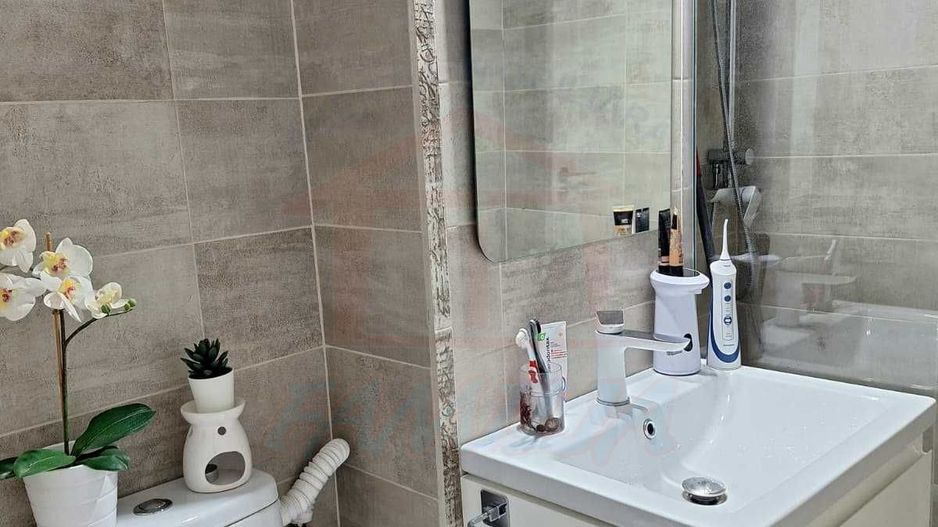 Vanzare apartament 3 camere, Micro 17, 60 mp, 88.000 EURO - Poză 6