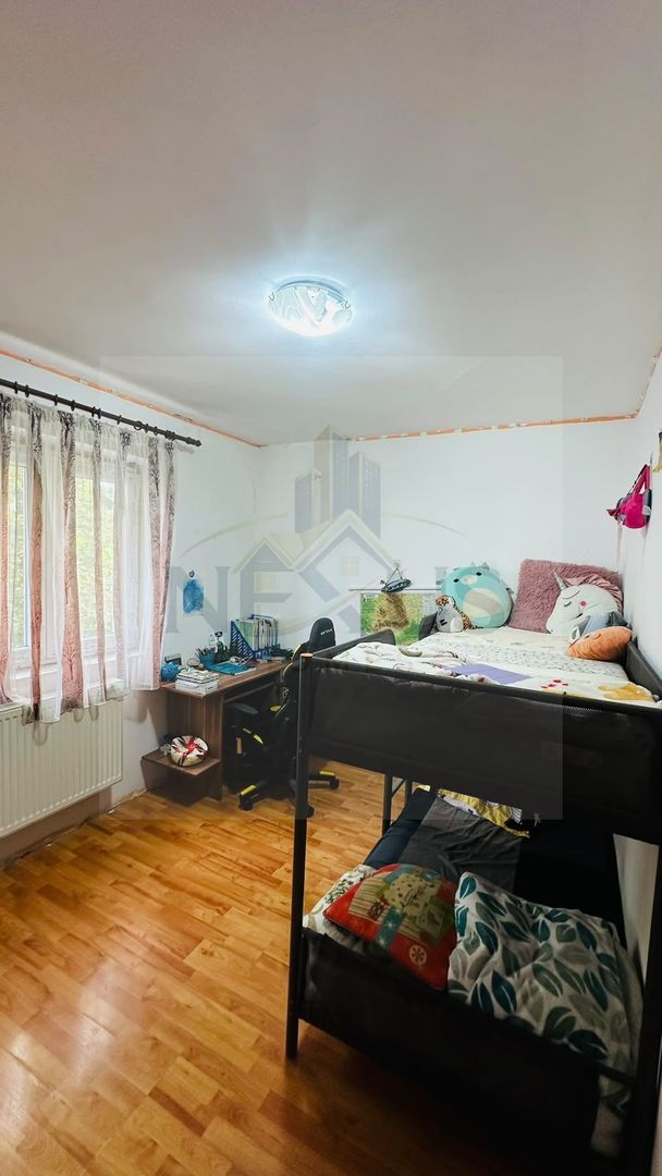 Apartament 2 camere| Etaj 4/4| Necesită renovare| Anvelopat| Parcare - Poză 1