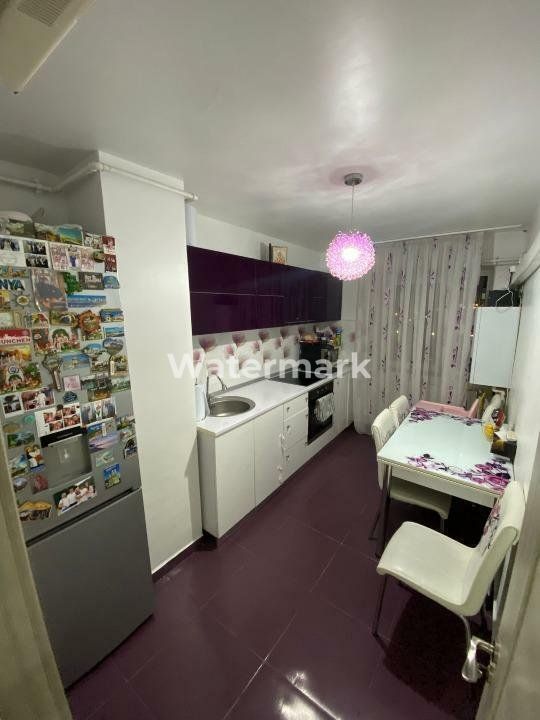 Vând apartament cu 3 camere Mobilat/Utilat in zona Km 4-5 - Poză 10