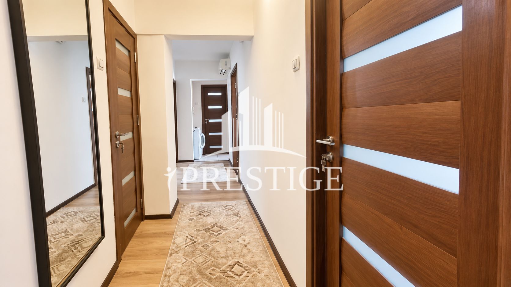 APARTAMENT 4 CAMERE, 2 BĂI, BALCON, PIVNIȚĂ, B-DUL MIHAI VITEAZU - Poză 7