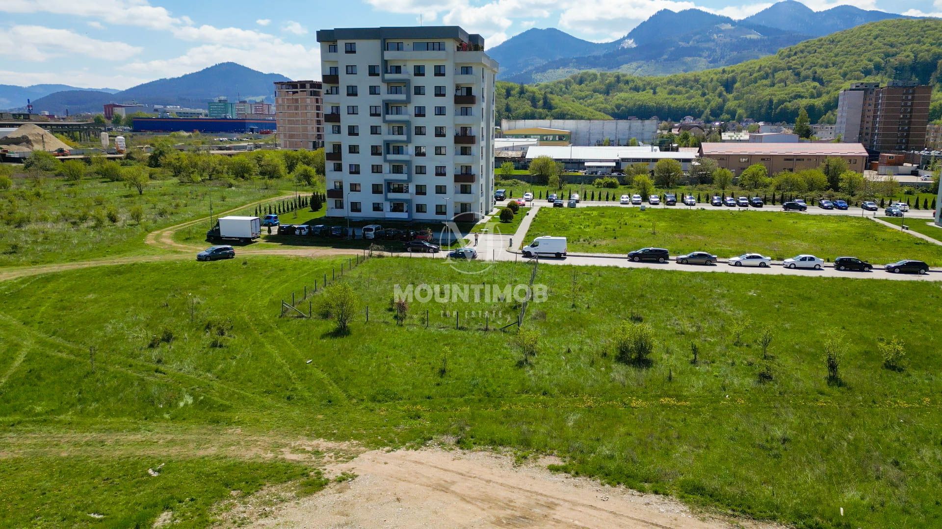 Teren ideal bloc boutiqe, P+2E, suprafata 532 mp, Noua/Brașov - Poză 2