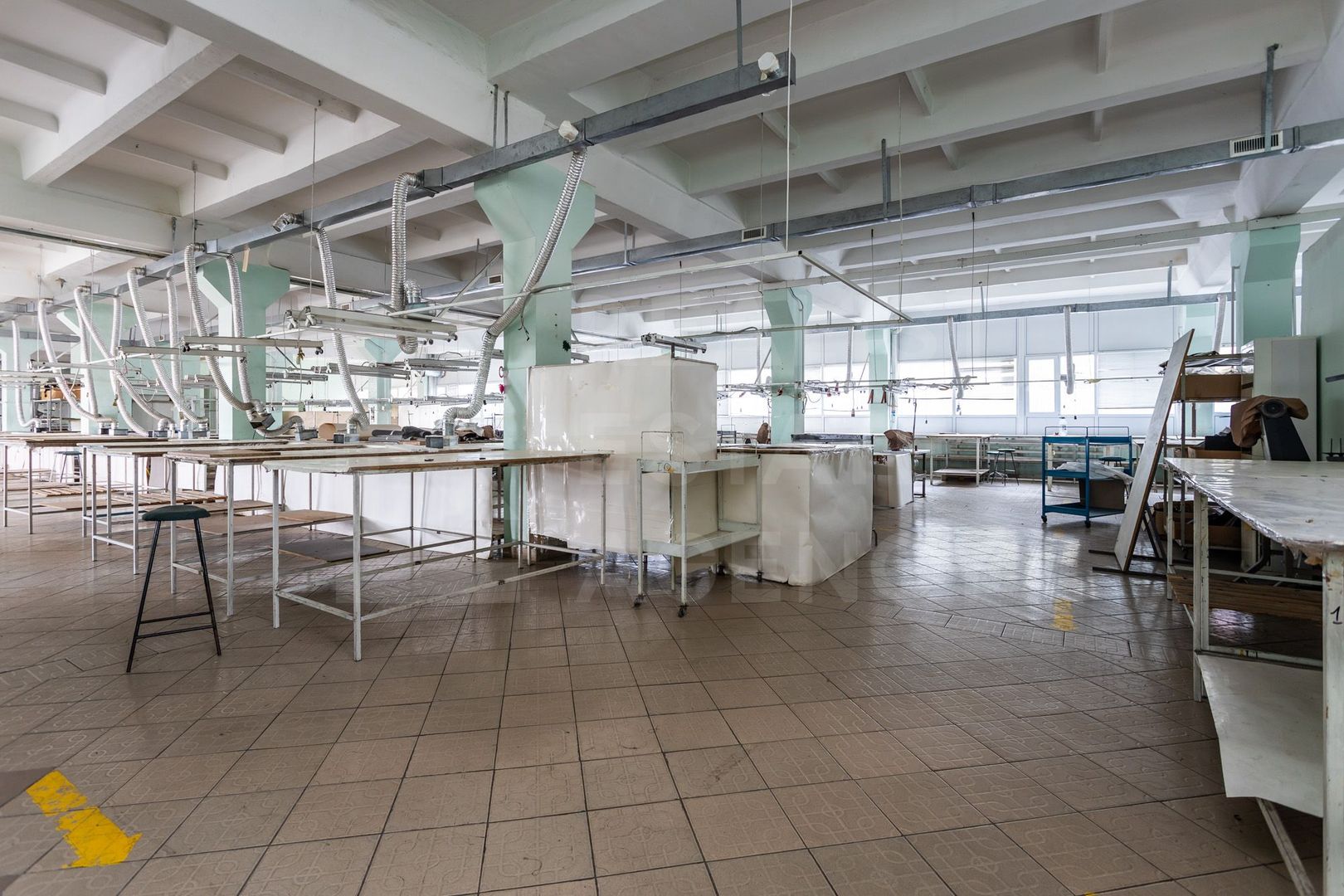 Chirie, spațiu industrial, 3000 mp, str. Sprîncenoaia, Centru - Poză 14