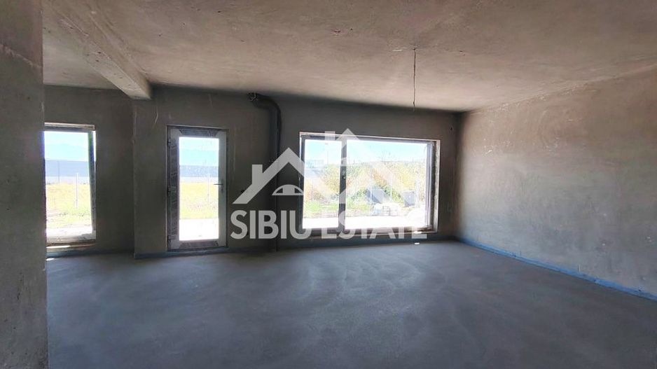 Casa noua Sibiu, Selimbar  teren 790 mp, garaj dublu, terase - Poză 11