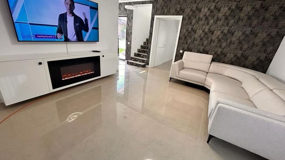 Case de vanzare visani complet mobilat utilat   4 camere - Poză 1