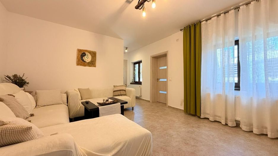 Casa renovata integral | acces auto in curte | Centrala proprie - Poză 11