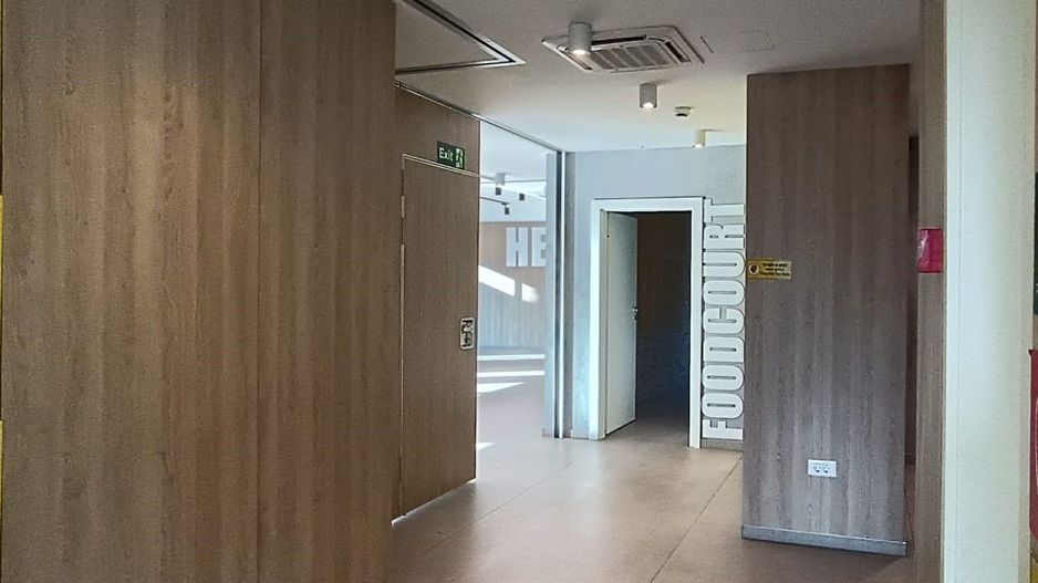 Inchiriem spatiu comercial 202 mp zona Coresi - Poză 14