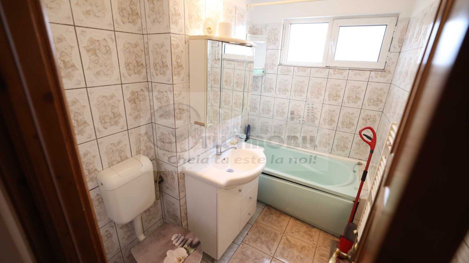 Apartament 2 camere, Podu Roș-Blv Socola-380 euro - Poză 7