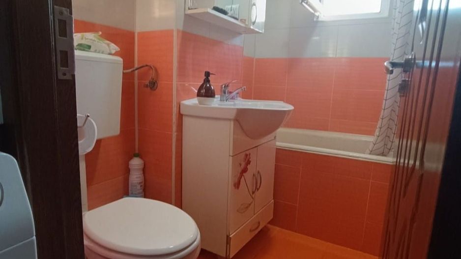 Vând apartament 3 camere MICRO 17 - Poză 5
