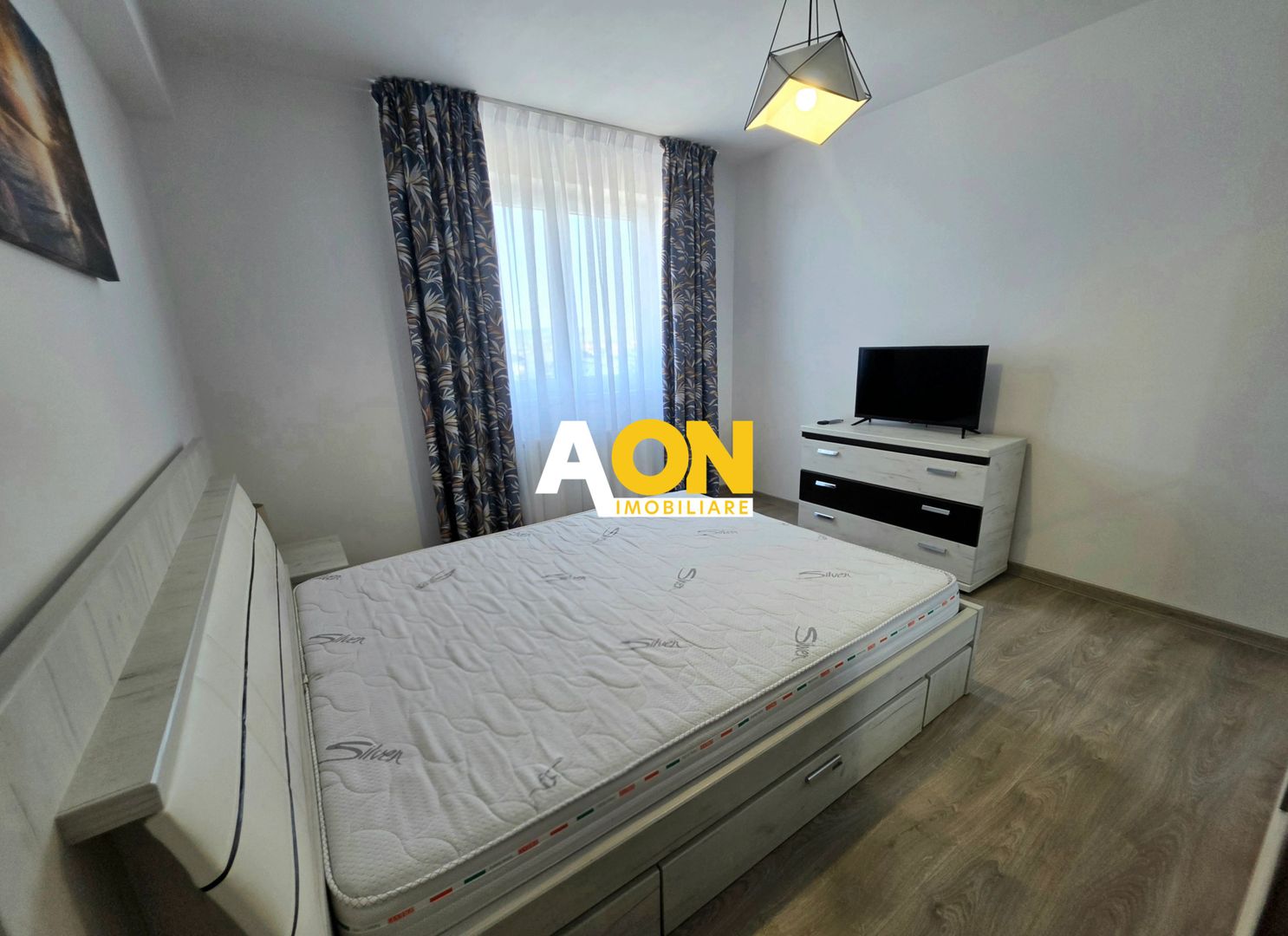 Apartament 2 Camere Bloc Nou, Zona Cetate, Complet Mobilat - Poză 1