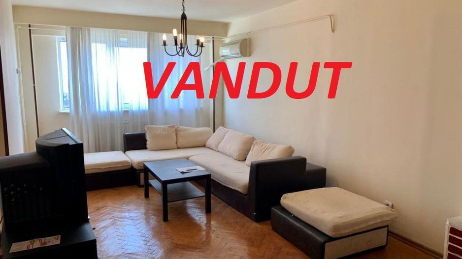 Vanzare Apartament ULTRACENTRAL 3 camere - Poză 1
