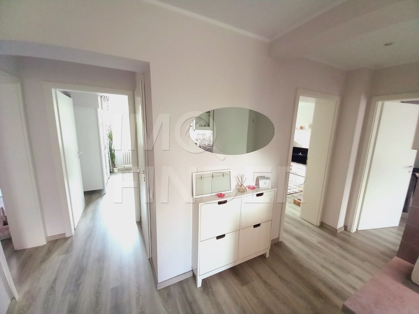 Apartament Superfinisat 4 camere si Garaj in Gheorgheni - Poză 6