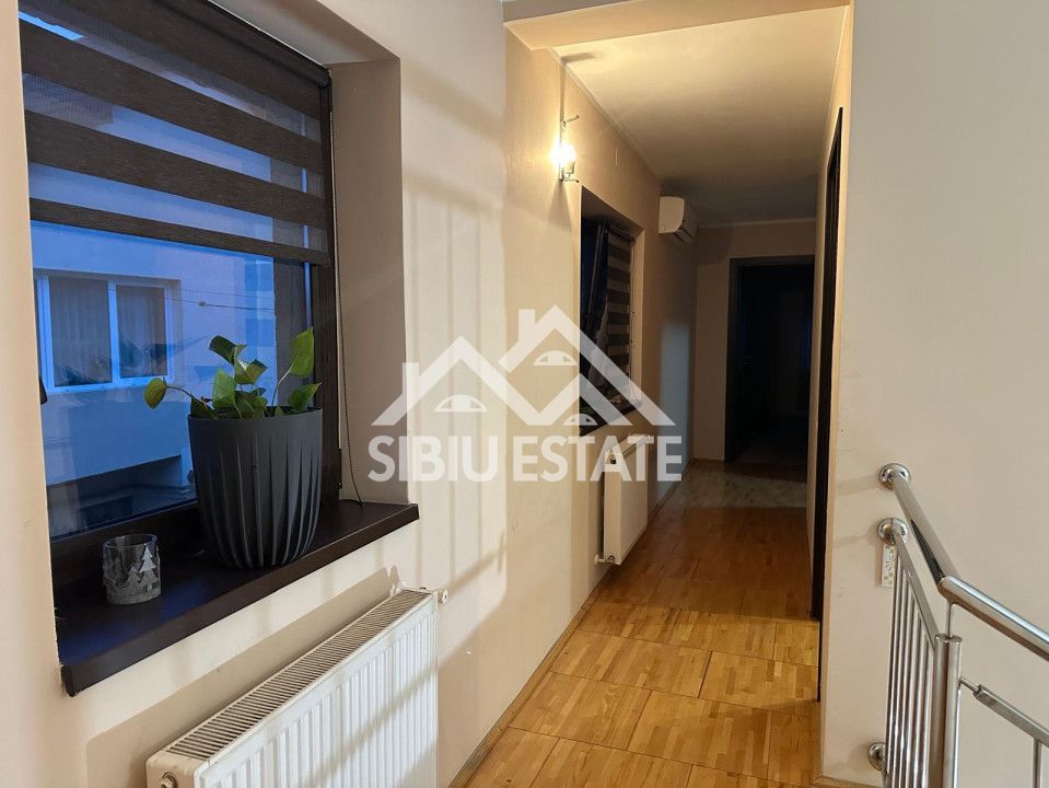 Casa tip duplex 5 camere 350 mp teren terasa cu zona gratar si pivnita - Poză 13