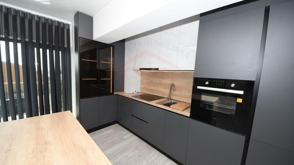 3 camere pe Faleza de inchiriat cu loc de parcare - Poză 3