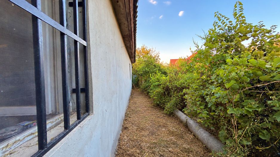 Casă cu teren 460mp | Valu lui Traian - Poză 4