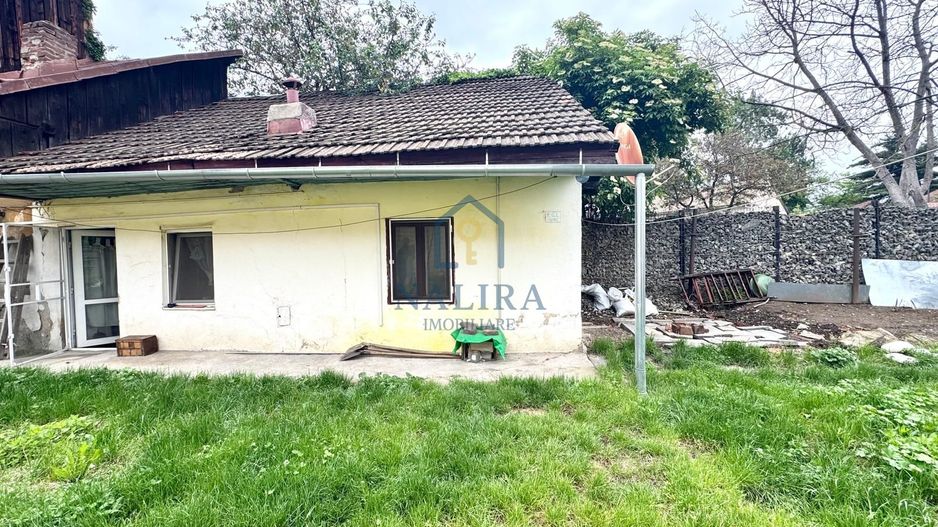 Casa de vanzare  - Centrul vechi - Poză 1